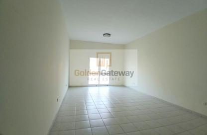 Apartment - 2 Bedrooms - 3 Bathrooms for sale in Building 158 - Contemporary Cluster - Discovery Gardens - Dubai