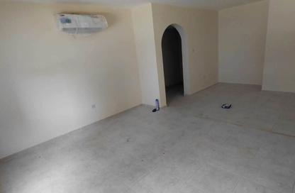 Apartment - 2 - 3 for rent in Al Majaz 1 - Al Majaz - Sharjah Apartment - 2 - 3 for rent in Al Majaz 1 - Al Majaz - Sharjah