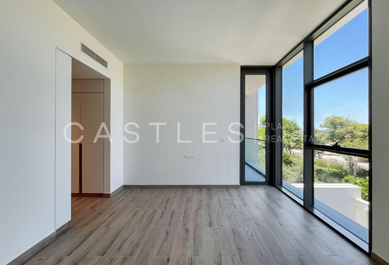 Landscaped Garden | Spacious 4BR Townhouse photo 11