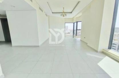 Apartment - 3 Bedrooms - 4 Bathrooms for rent in Al Hudaiba - Bur Dubai - Dubai