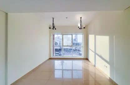 شقة - غرفة نوم - 2 حمامات للايجار في بناية رويال جي في سي - الضاحية 10 - قرية جميرا الدائرية - دبي