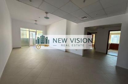 Apartment - 2 Bedrooms - 3 Bathrooms for rent in Lake Tower - Al Majaz 1 - Al Majaz - Sharjah