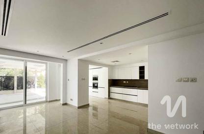 Villa - 3 Bedrooms - 4 Bathrooms for rent in Springs 8 - The Springs - Dubai