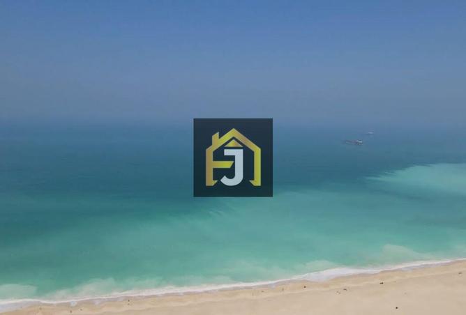 3 BR Duplex with Private Jacuzzi in Northern Emirates