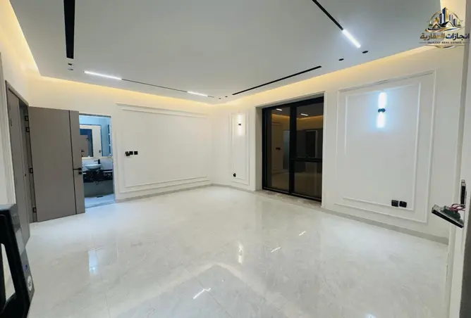 152366216 - Property Image 3