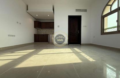 Apartment - Studio - 1 Bathroom for rent in Hadbat Al Zafranah - Muroor Area - Abu Dhabi