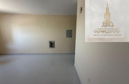 Apartment - 1 Bedroom - 2 Bathrooms for rent in Al Jurf Industrial 3 - Al Jurf Industrial - Ajman Apartment - 1 Bedroom - 2 Bathrooms for rent in Al Jurf Industrial 3 - Al Jurf Industrial - Ajman