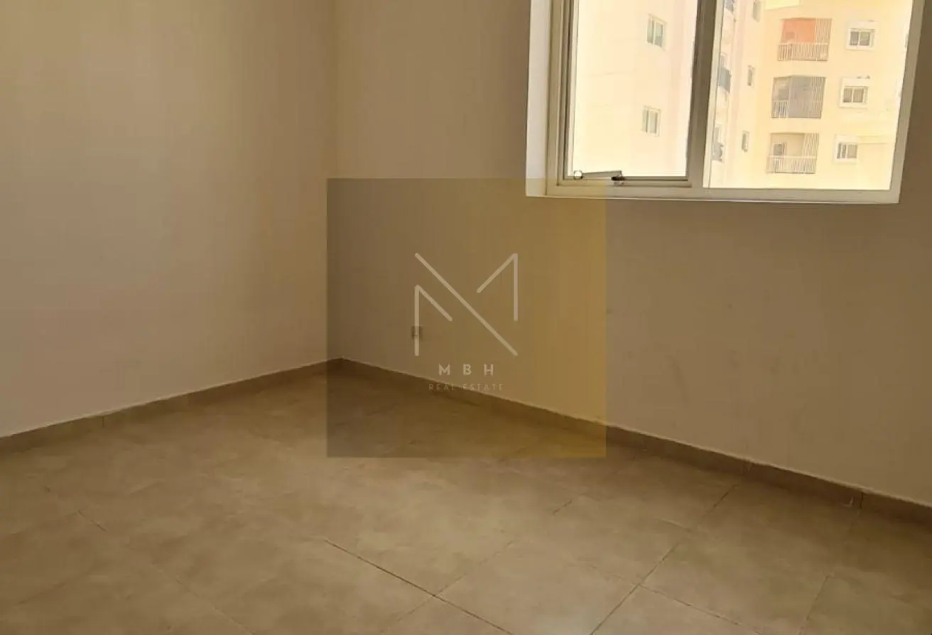 81931280 - Property Main Image