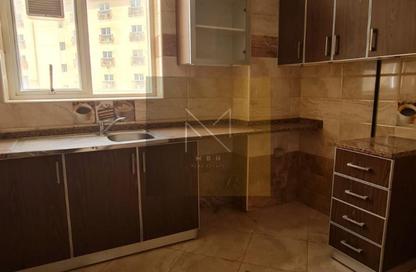 Apartment - 1 Bedroom - 2 Bathrooms for rent in Al Qulaya'ah - Al Sharq - Sharjah