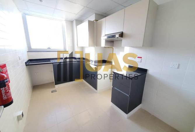 Brand New | Huge 2Bed | Family Building photo 2