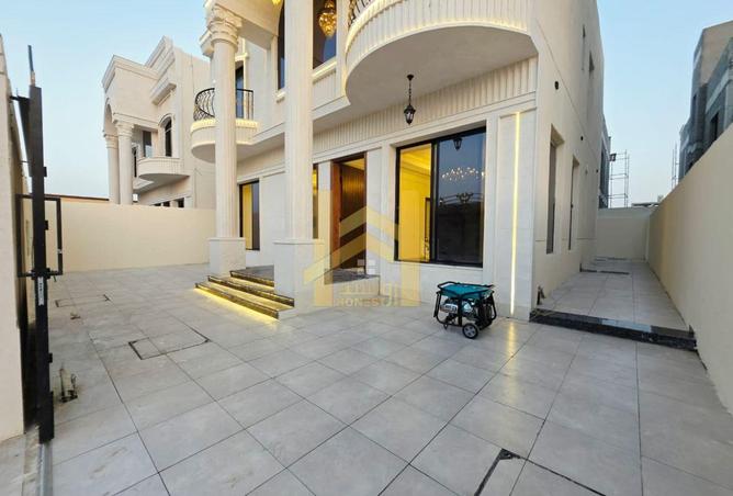124266102 - Property Image 2