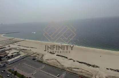 شقة - 2 غرف نوم - 3 حمامات للبيع في مساكن كورنيش عجمان - طريق كورنيش عجمان - عجمان