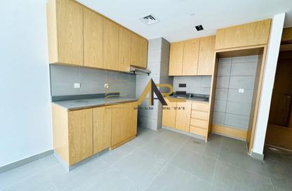 Apartment - 1 - 1 for rent in Al Mamsha - Muwaileh - Sharjah