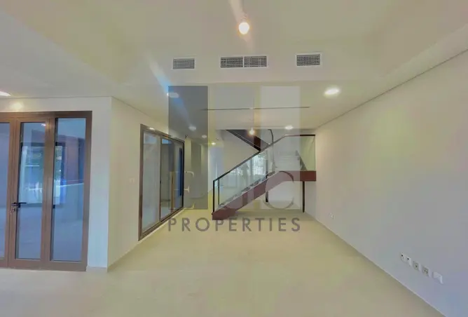 153736221 - Property Image 3