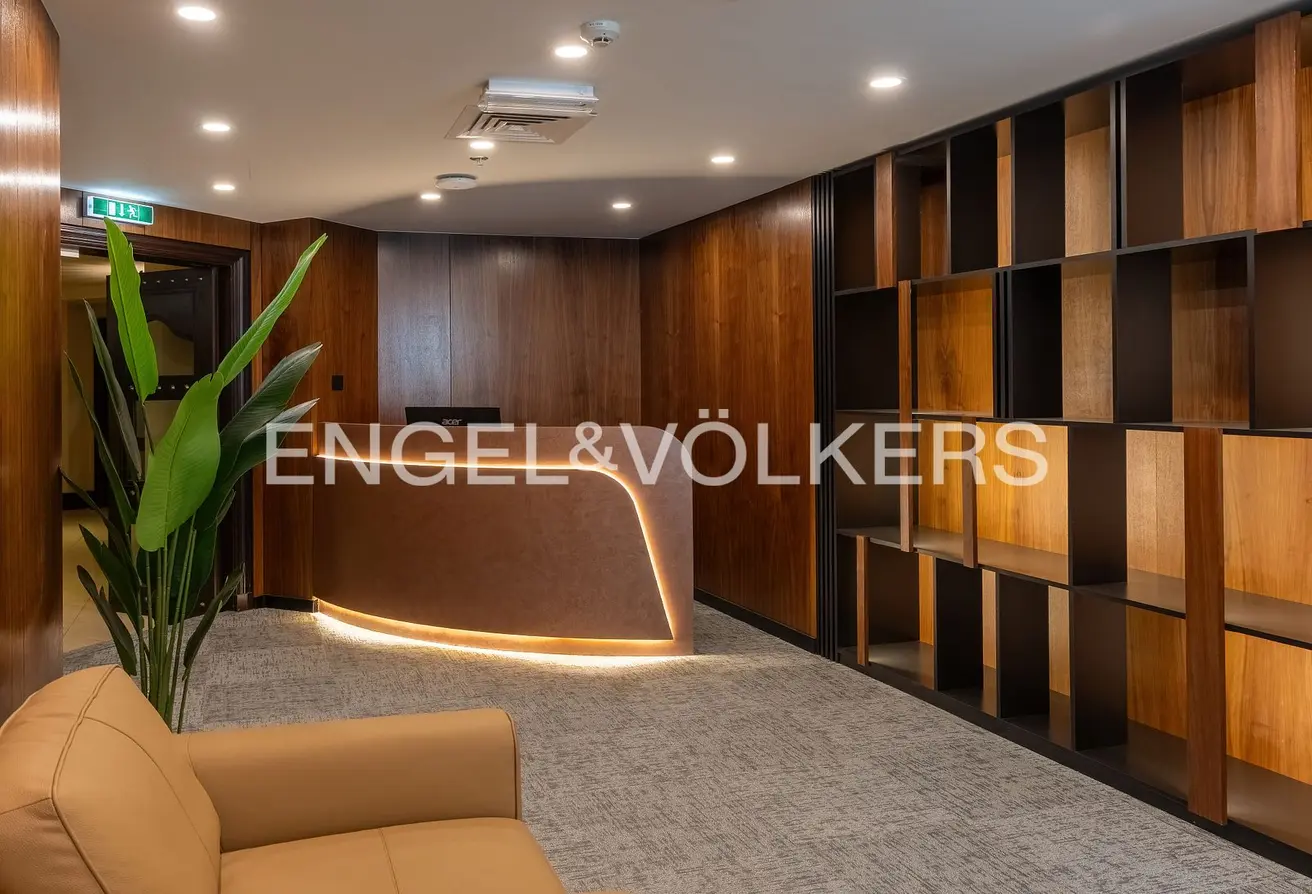 165588814 - Property Main Image