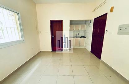 Apartment - Studio - 1 Bathroom for rent in Fire Station Road - Muwaileh - Sharjah
