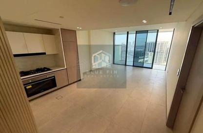 Apartment - 2 - 3 for rent in Binghatti Ivory - Dubai Healthcare City 2 - Al Jaddaf - Dubai