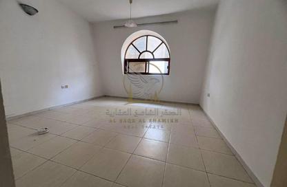 Duplex - 4 - 3 for rent in Al Qulaya'ah - Al Sharq - Sharjah