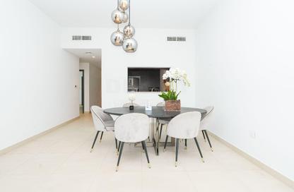 Apartment - 2 Bedrooms - 3 Bathrooms for rent in Downtown Views - Zabeel 2 - Zabeel - Dubai