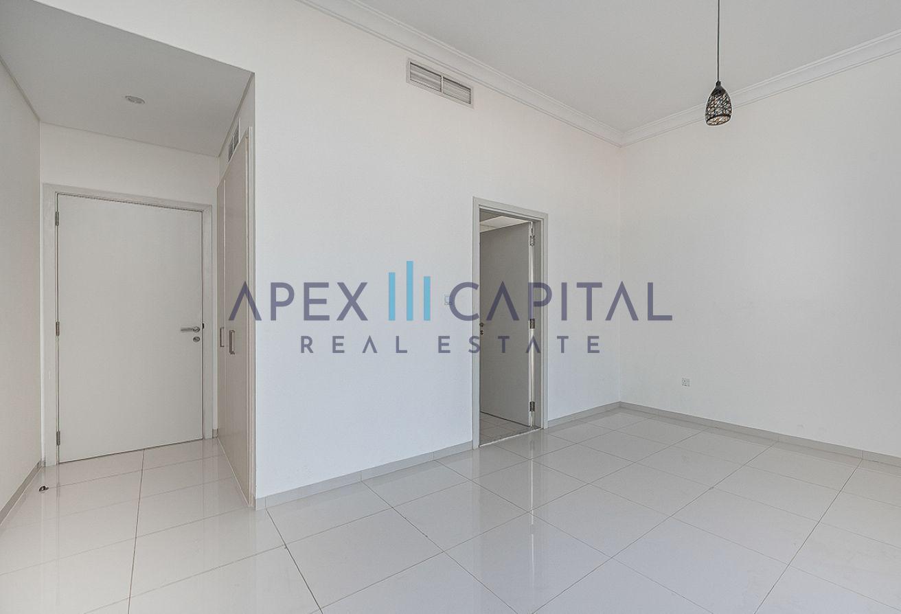 Community View | Prime Location | Spacious |Vacant photo 9