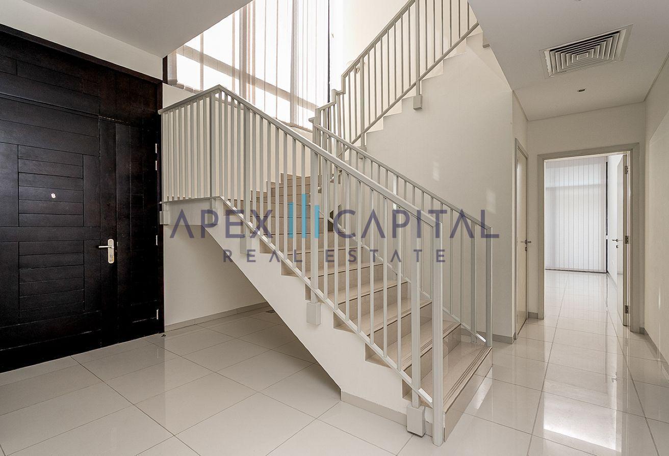 Community View | Prime Location | Spacious |Vacant photo 12