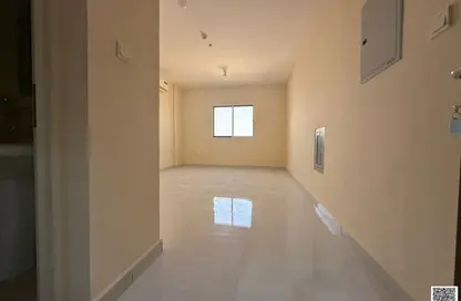 شقة - غرفة نوم - 2 حمامات للايجار في الجرف 3 - الجرف - عجمان وسط المدينة - عجمان