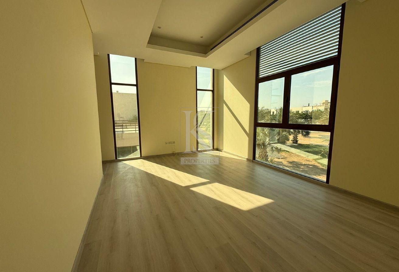 Living, Exclusivity, and Tranquility photo 15