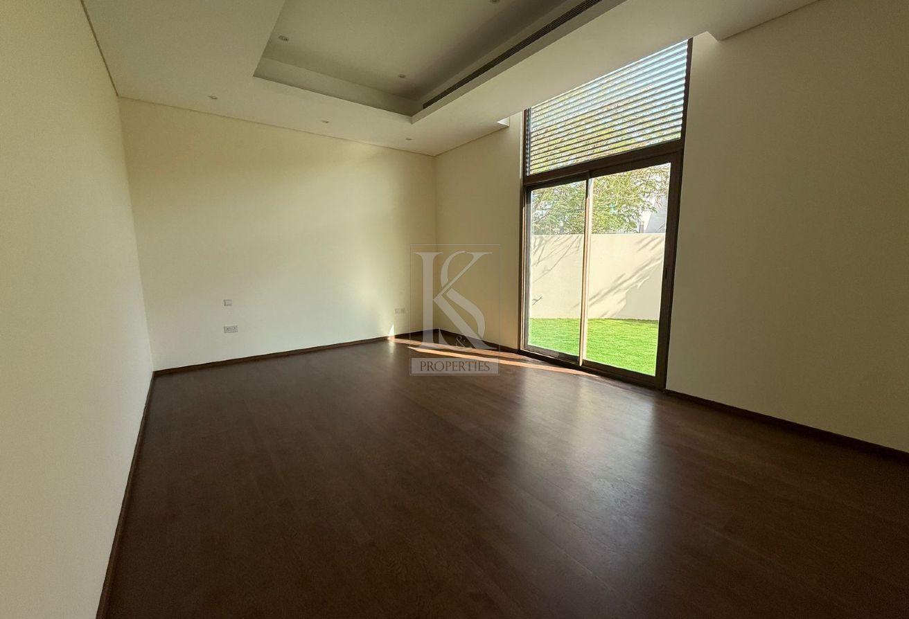 Living, Exclusivity, and Tranquility photo 12