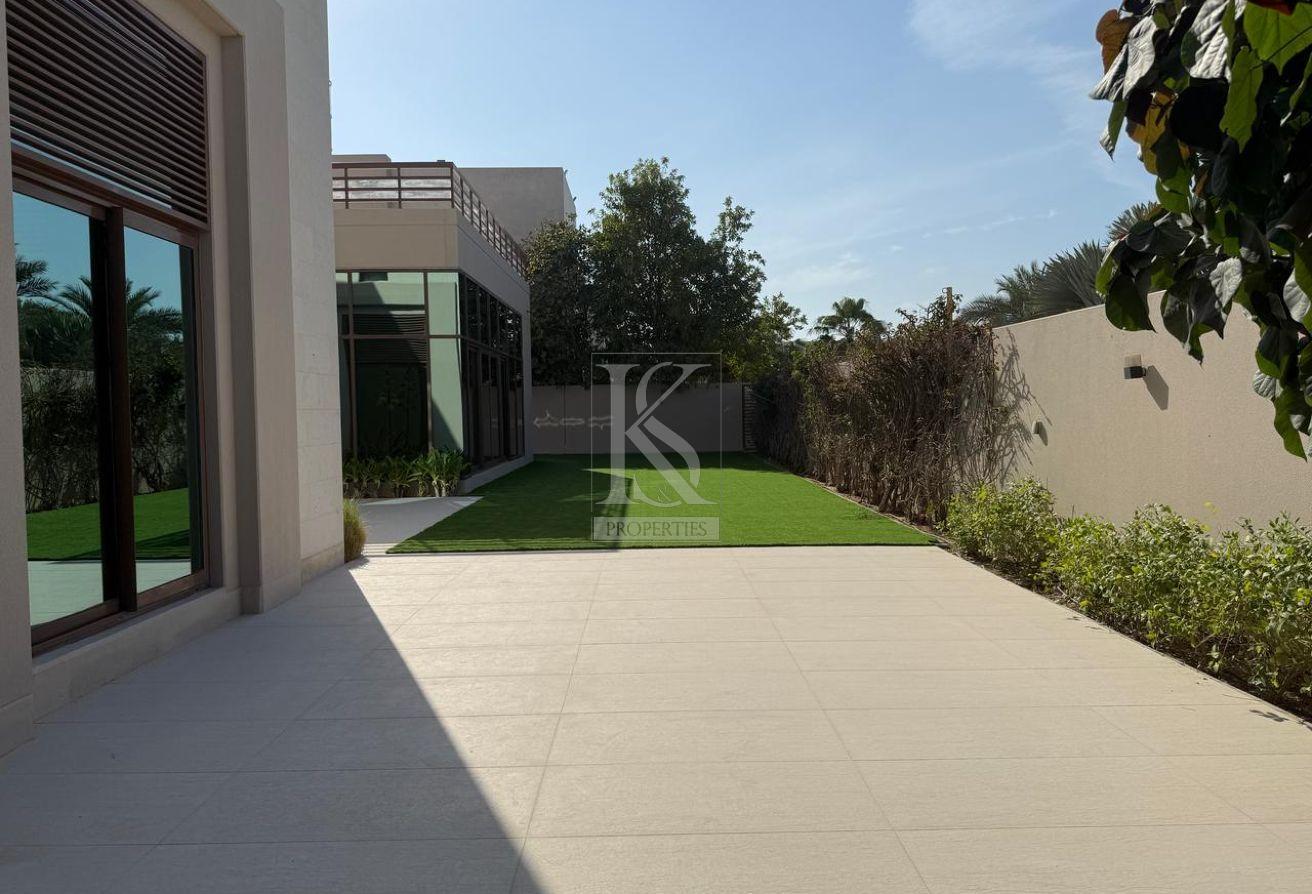 Living, Exclusivity, and Tranquility photo 5