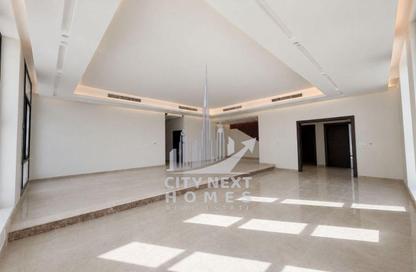 Villa - 7+ Bedrooms - 7+ Bathrooms for rent in Al Aweer 1 - Al Aweer - Dubai Villa - 7+ Bedrooms - 7+ Bathrooms for rent in Al Aweer 1 - Al Aweer - Dubai