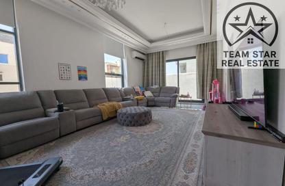 Villa - 5 Bedrooms - 7 Bathrooms for sale in Al Yasmeen 1 - Al Yasmeen - Ajman