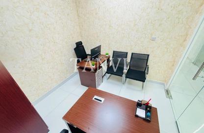 Office Space - Studio - 1 Bathroom for rent in Red Avenue - Al Garhoud - Dubai