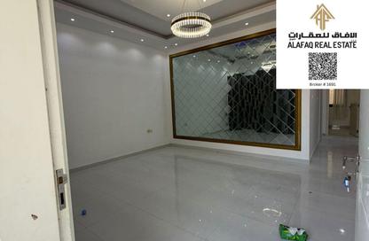 Villa - 5 Bedrooms - 7 Bathrooms for rent in Al Yasmeen 1 - Al Yasmeen - Ajman