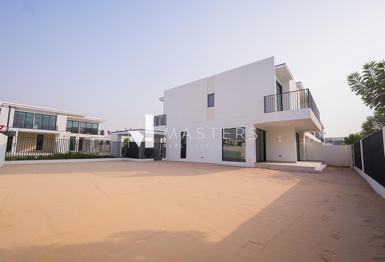 Large Plot |4BR Ready to Move | Kitchen Appliances photo 14