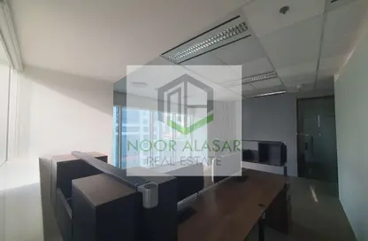 مكتب - استوديو - 2 حمامات للايجار في برج بارك - شارع الشيخ زايد - دبي