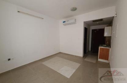Apartment - Studio - 1 Bathroom for rent in Muwaileh 29 Building - Muwaileh - Sharjah