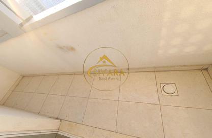 Apartment - 1 Bedroom - 2 Bathrooms for rent in Taliatela Street - Al Nahda - Sharjah