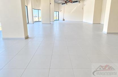 Shop - Studio - 2 for rent in Muweileh Community - Muwaileh Commercial - Sharjah
