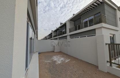 Townhouse - 4 - 4 for sale in Camelia - Damac Hills 2 - Dubai Townhouse - 4 - 4 for sale in Camelia - Damac Hills 2 - Dubai