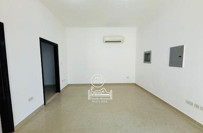 Apartment - 1 - 1 for rent in Mohamed Bin Zayed City - Abu Dhabi
