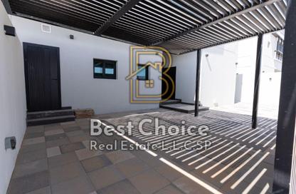 Villa - 4 - 6 for sale in Mezairah - Al Rahmaniya - Sharjah Villa - 4 - 6 for sale in Mezairah - Al Rahmaniya - Sharjah