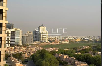 شقة - غرفة نوم - 2 حمامات للايجار في جولف فيزتا هايتس - مدينة دبي الرياضية - دبي