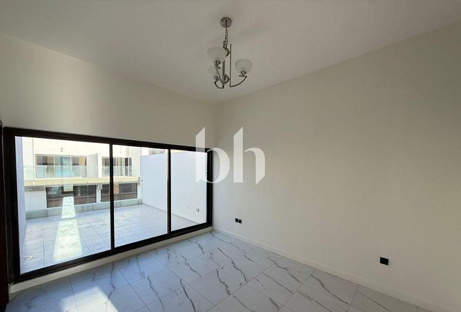 87449221 - صورة العقار 3