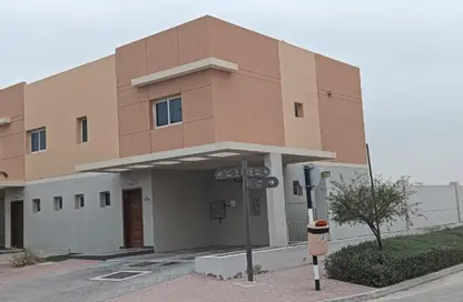 Villa - 3 Bedrooms - 4 Bathrooms for rent in Manazel Al Reef 2 - Al Samha - Abu Dhabi