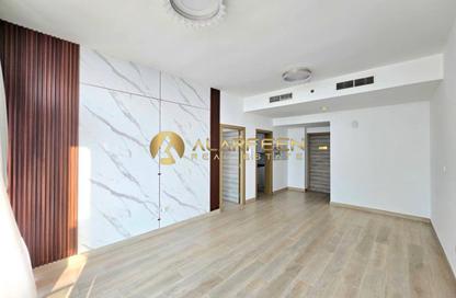 Apartment - 1 - 2 for sale in Bloom Towers B - Bloom Towers - District 10 - Jumeirah Village Circle - Dubai