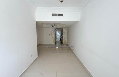 Apartment - 1 Bedroom - 2 Bathrooms for rent in Al Khan Corniche - Al Khan - Sharjah