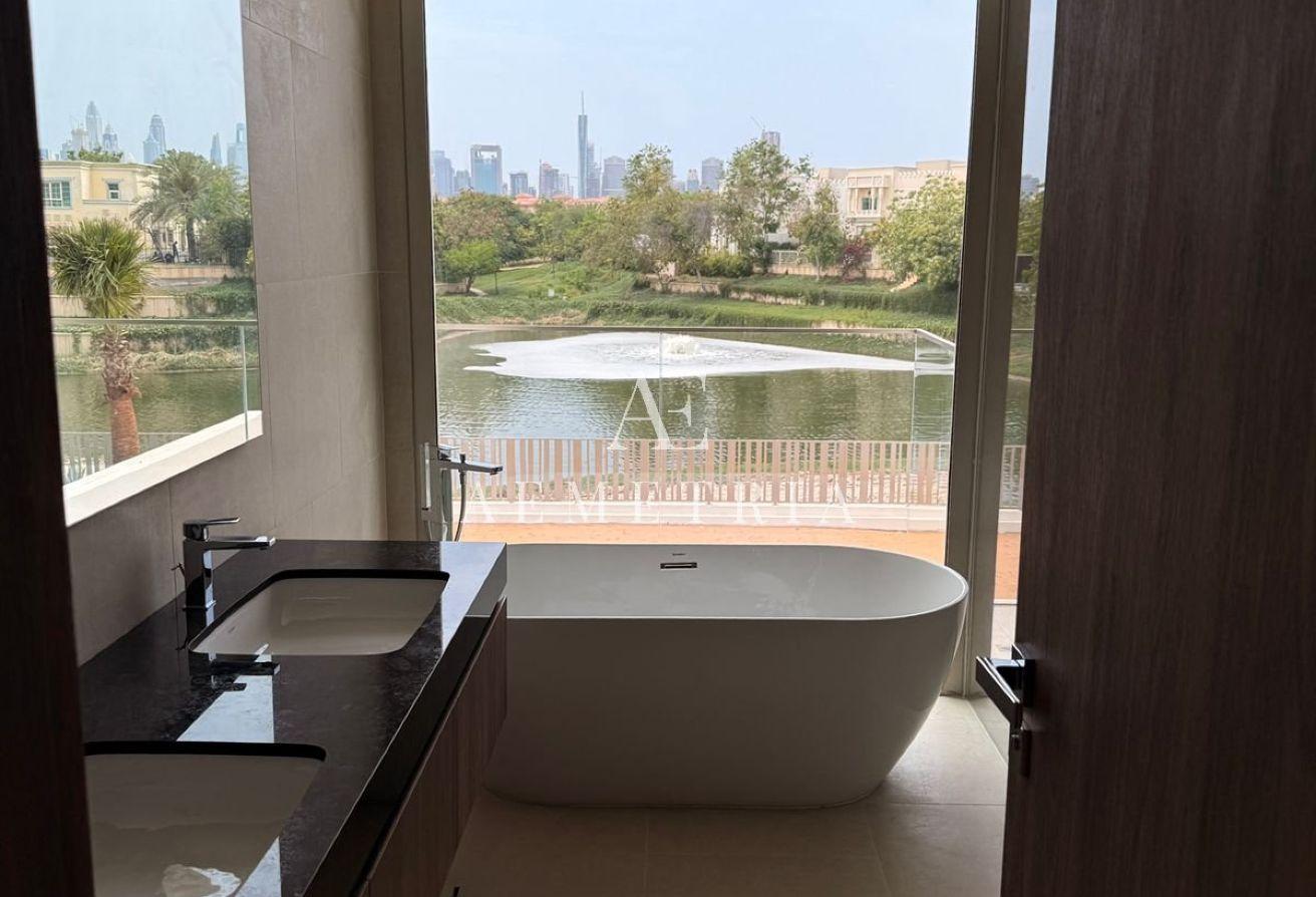 Spacious Family Home| Private Pool photo 9