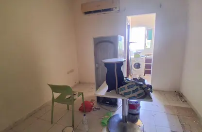 Apartment - Studio - 1 Bathroom for rent in Fire Station Road - Muwaileh - Sharjah