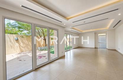 Townhouse - 3 Bedrooms - 4 Bathrooms for sale in Villa Lantana 1 - Villa Lantana - Dubai Science Park - Dubai