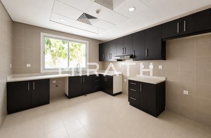 Townhouse - 3 Bedrooms - 4 Bathrooms for sale in Villa Lantana 1 - Villa Lantana - Dubai Science Park - Dubai